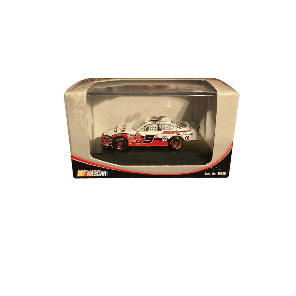Winner's Circle Kasey Kahne #9 Dodge Dealers/SRT 1:87 Scale Diecast Car